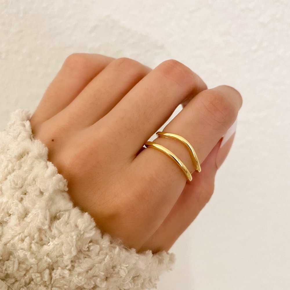 925 Sterling Silver Gold Wave Ring Dainty Gold Ring Minimalist Stackable Ring - Picture 6 of 6